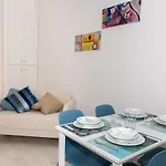 The Palm Sisters - Navigli, Bocconi Apartamento
